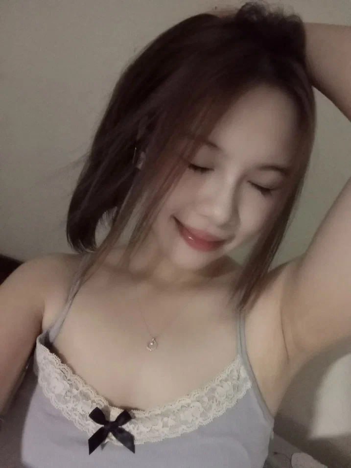 Chú ơi lồn cháu nứng quá chú đút vào đi