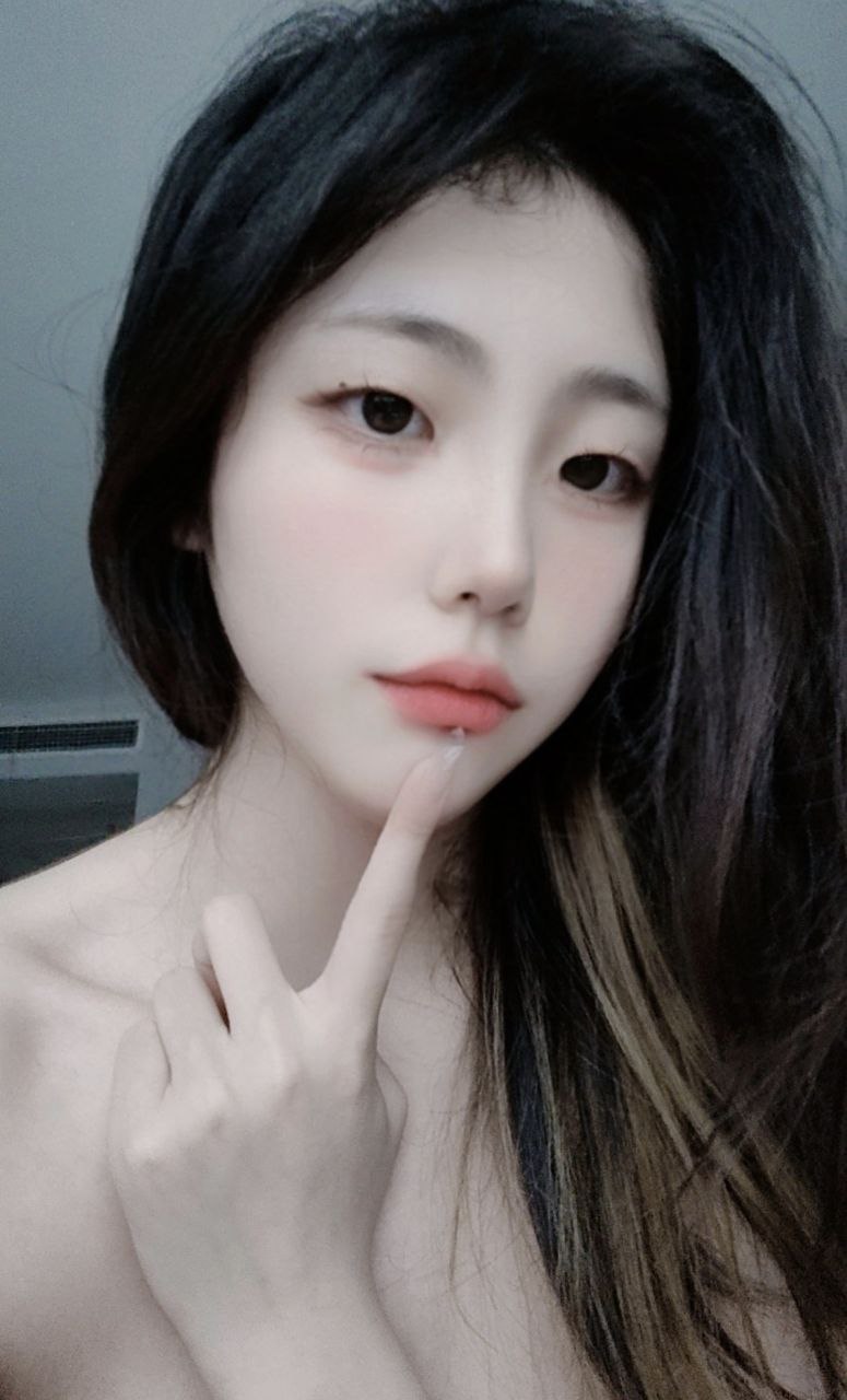 浪货撅高贱屁股求主人调教视频-午夜黄